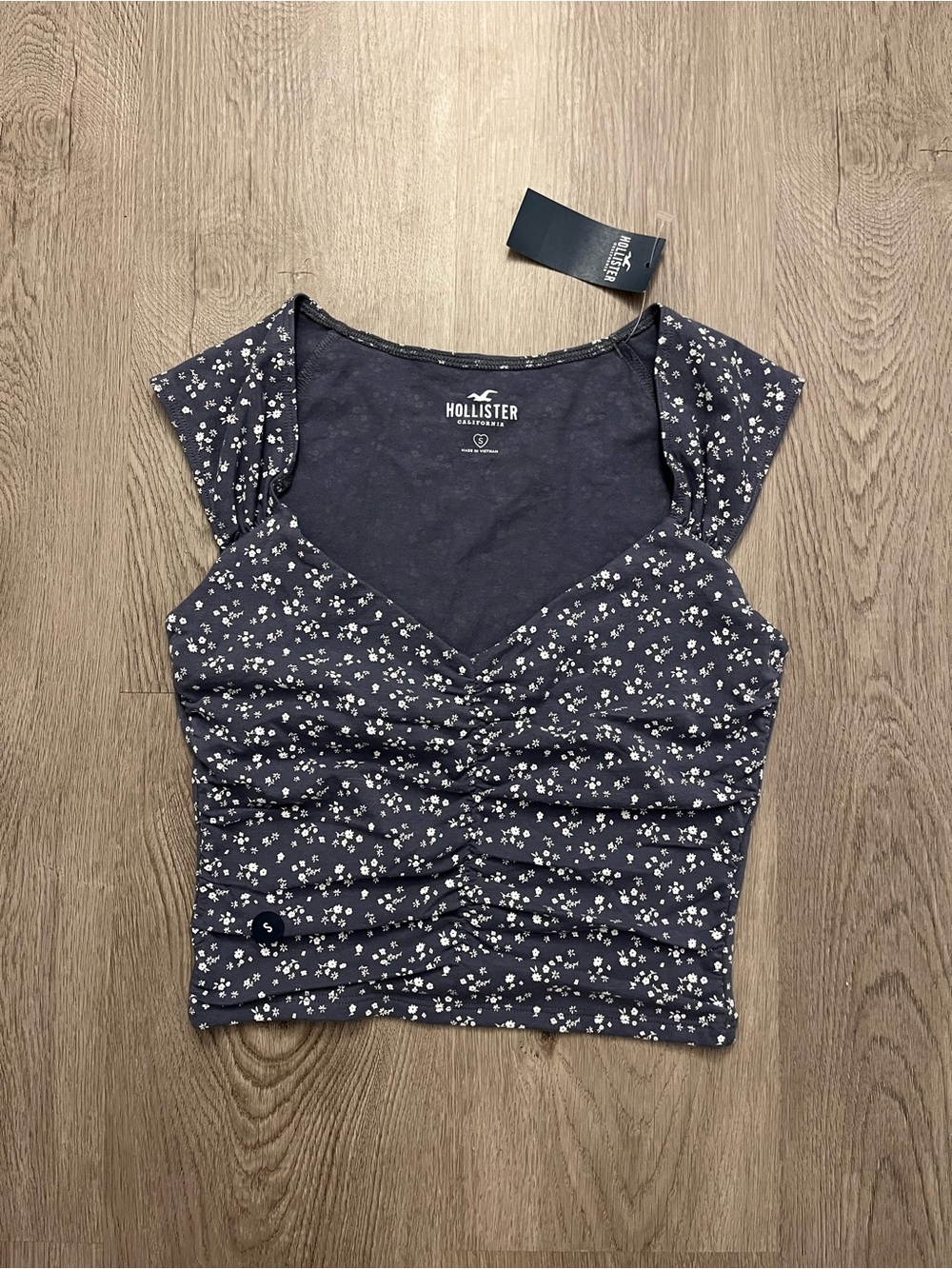 Hollister Floral Print Ruched Crop Top
